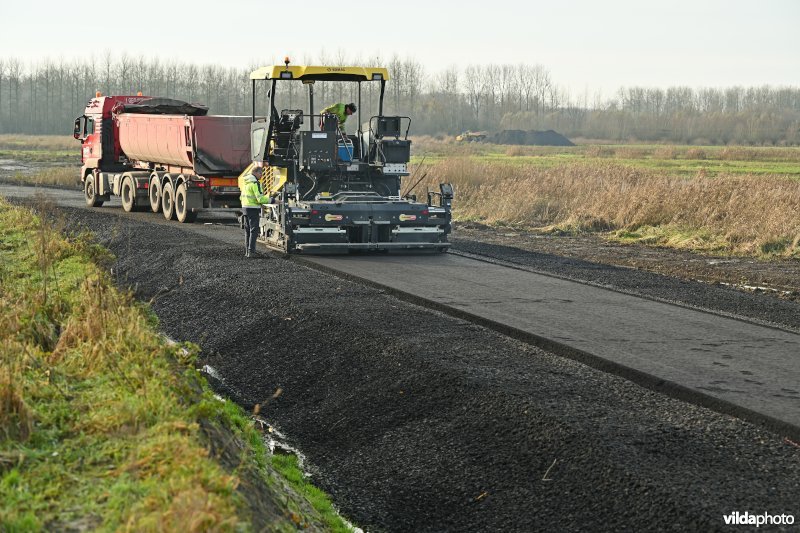 Asfalteren van jaagpad