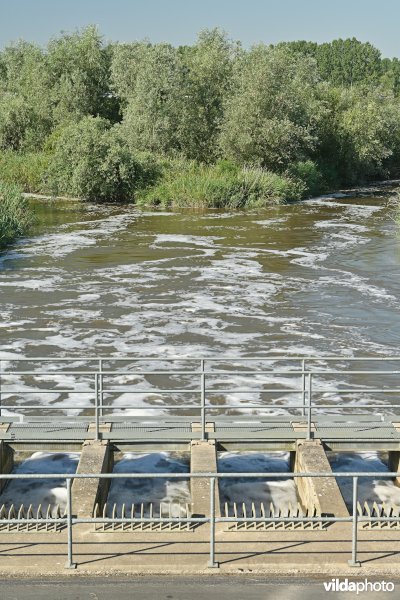 Inwateringssluis aan het Zennegat
