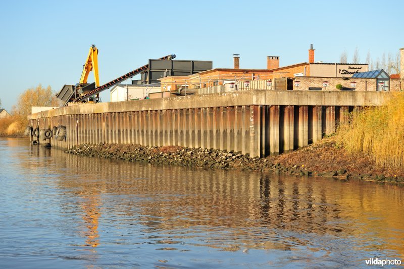 Industrie langs de Schelde