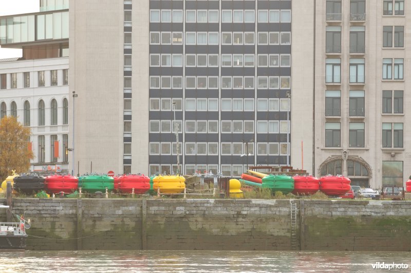 Bebouwing naast de Schelde