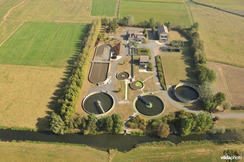 Waterzuiveringsstation op de Houtensluisvaart