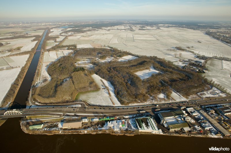 Luchtfoto van de Spinolaschans nabij Breda