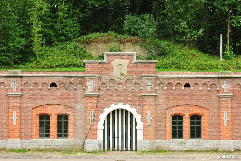 Hoofdfrontgebouw van Fort 4