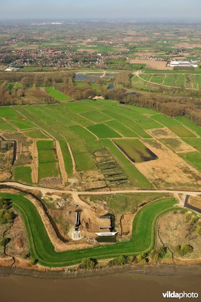 Overloopdijk en weidevogelgebied