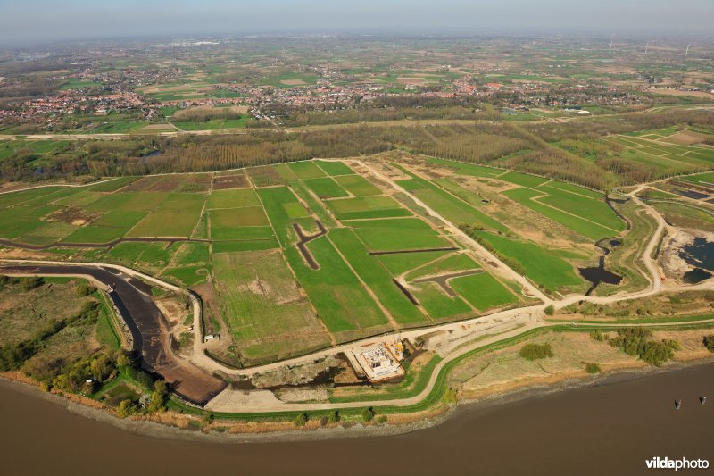 Overloopdijk en weidevogelgebied