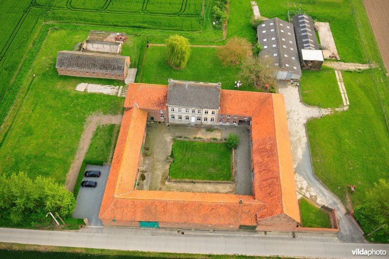 Vierkantshoeve in de Vlaamse Ardennen
