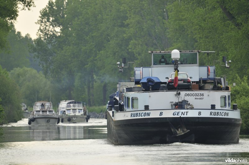 Boten op het kanaal te Oostkamp