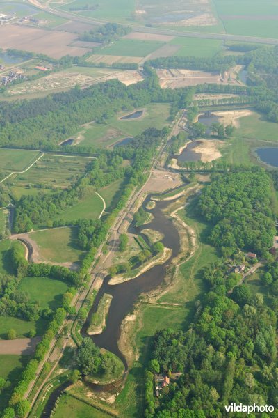 Liniewal tussen Fort De Roovere en Fort Pinssen