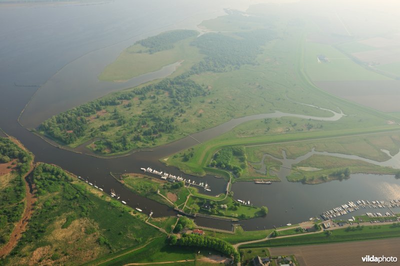 Inundatiesluis bij het Benedensas