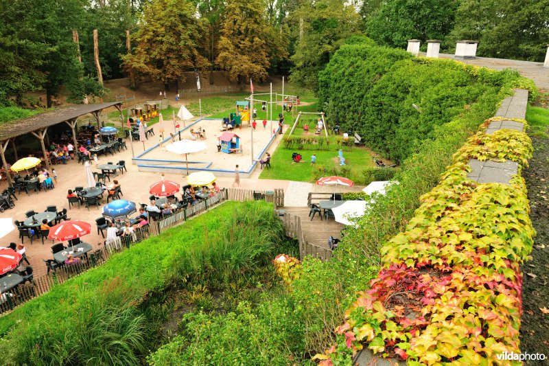 Speeltuin aan de Sint-Pietersburcht