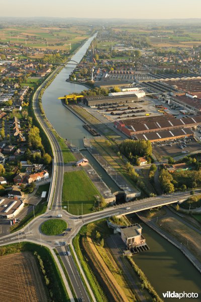 Sluizen aan het kanaal Kortrijk-Bossuit